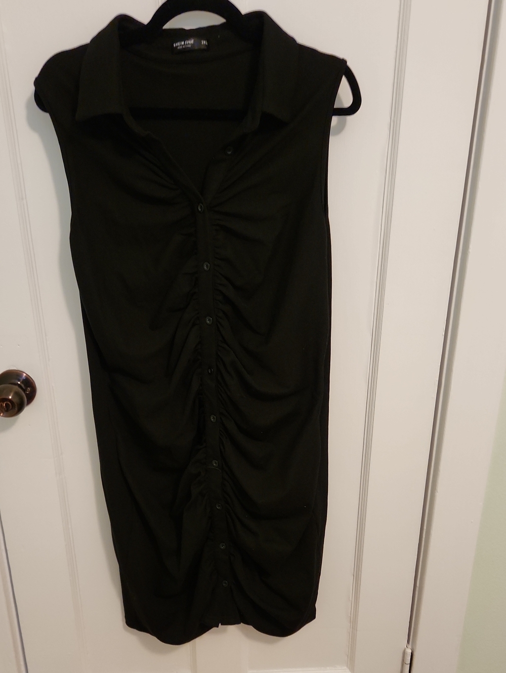 SHEIN Black Sleeveless Ruched Button-Front Midi Dress